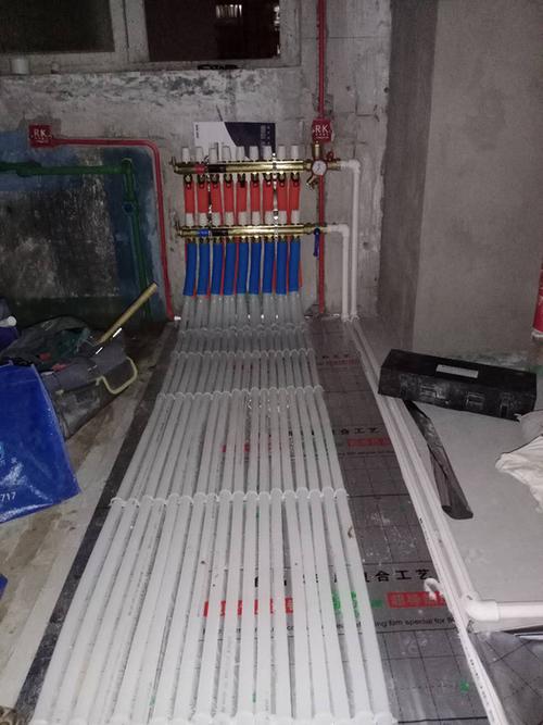 【亚太明珠1号楼】郑州家庭地暖住宅采暖施工现场