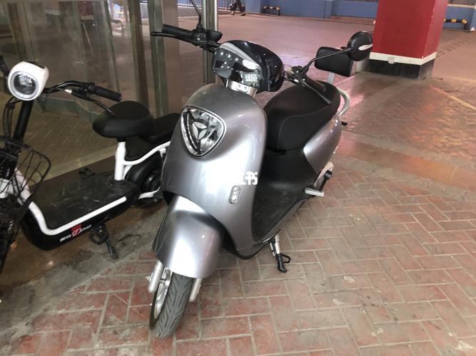 雅迪m6冠能版使用感受 丢失赔新车_雅迪怎么样_骑行_冠能怎么样_电动