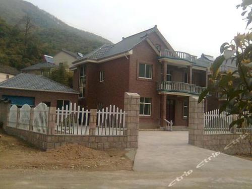 安吉山里湾人家(农家乐)    分(暂无点评) 90起距离318米立即预订