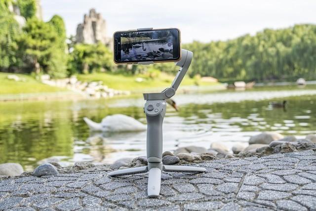 便捷安装,功能强大的手机稳定器 大疆om 4