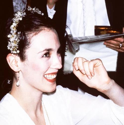 头像记录风格以欧美风氛围感为主持续更新