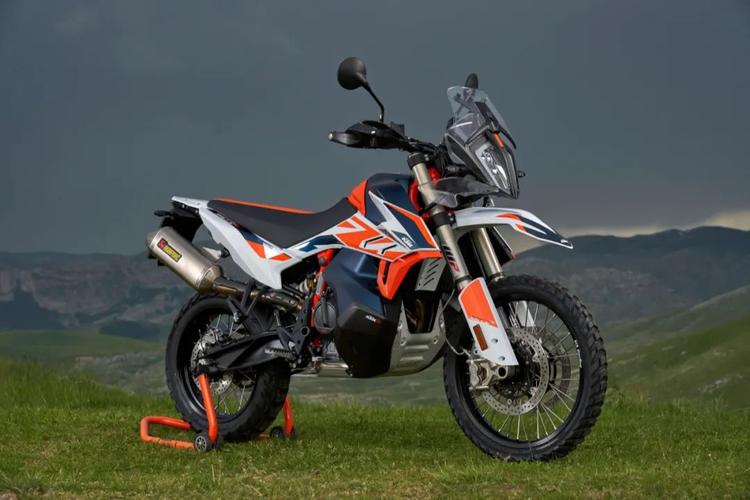 8月18日,ktm中国正式发布了ktm 790 adventure r rally ,售价398000元