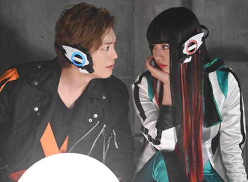 假面骑士零一:亚克秘书"亚兹"来袭,新的奇点测试开始!