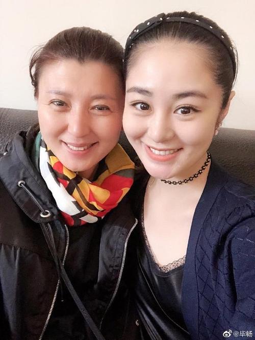 "王小蒙"毕畅二胎后复出拍摄《刘老根3》 她还是很受重视的