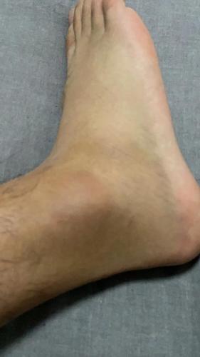 今接了个订单,用户让我去雍和宫门口站一站?