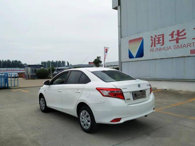 丰田威驰2015款15l自动