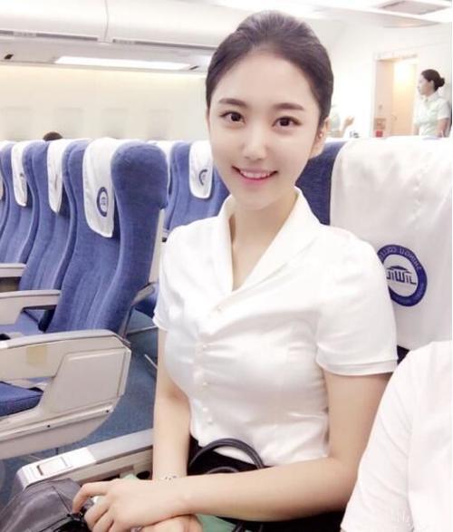 仙气满满大韩航空空姐!