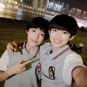 tf家族-张极,张泽禹cover《because of you》
