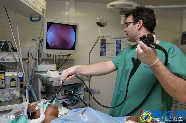 多数人对胃镜的理解是,一根黑色管子从嘴巴处直插入胃部,也有很多人做