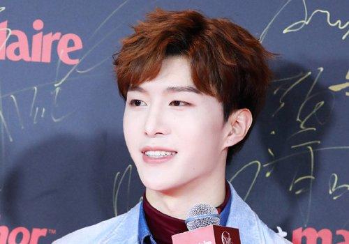 范丞丞一九分后梳 烫发发型