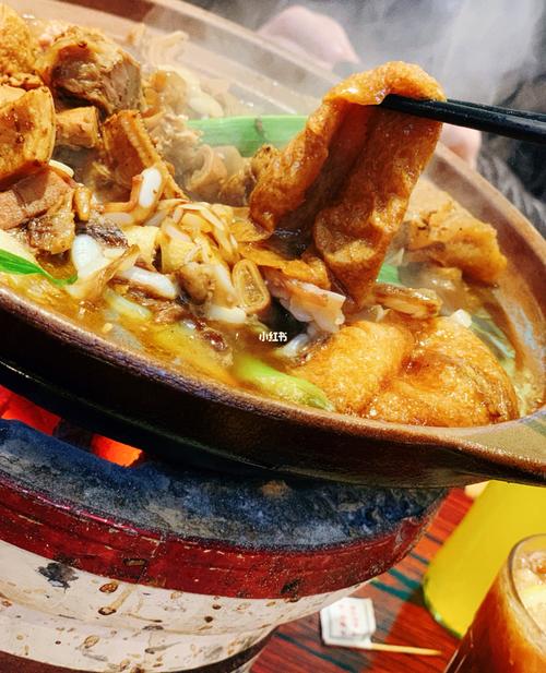 沙胆彪炭炉牛杂煲_美食_美食展示