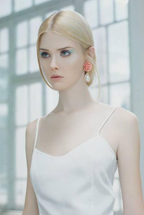 美女是属于稀缺资源,白俄罗斯这个国家则宣称属于战略资源,限制美女外