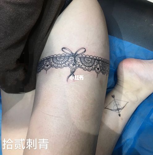 蕾丝腿环纹身_纹身_蕾丝_拾贰刺青自由行热门攻略_美妆_彩妆