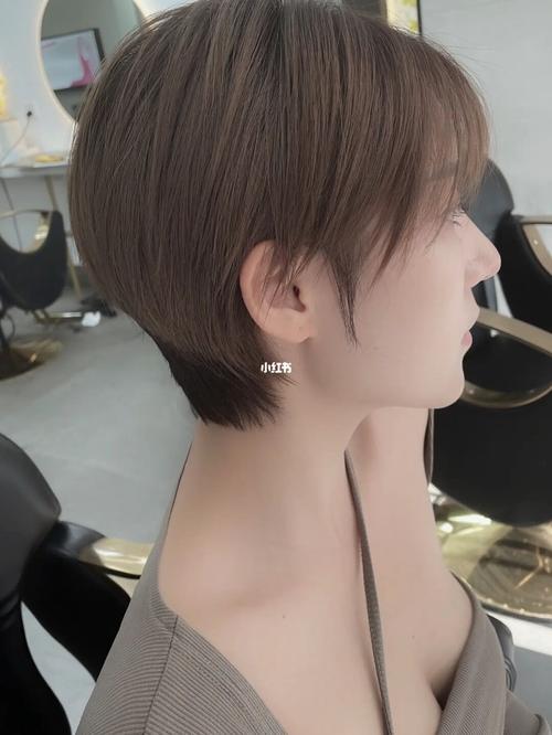 2021超短发 陈小纭同款 女生超a的短发推荐_短发_发型