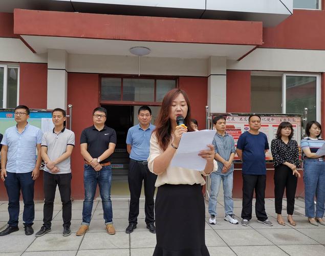 感恩母校,放飞梦想——长安区南街小学2020年六年级毕业典礼