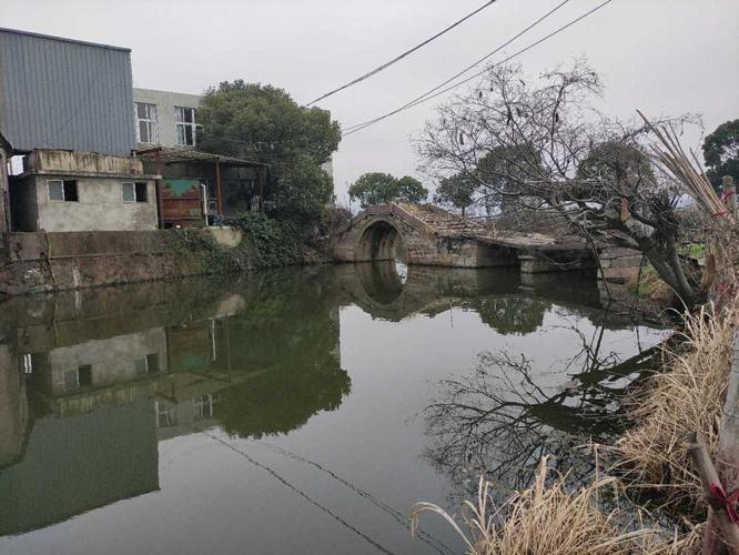 宁波五乡镇后塘河上最古老的桥梁"斗门桥"