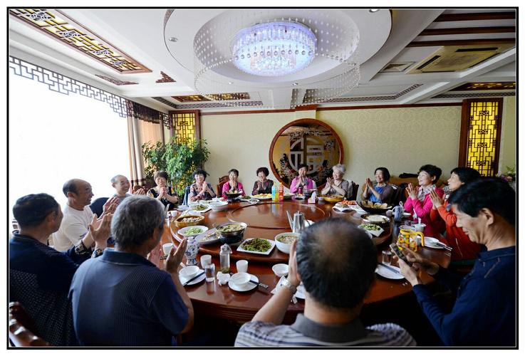 快乐的五一节(二):欢乐聚餐会