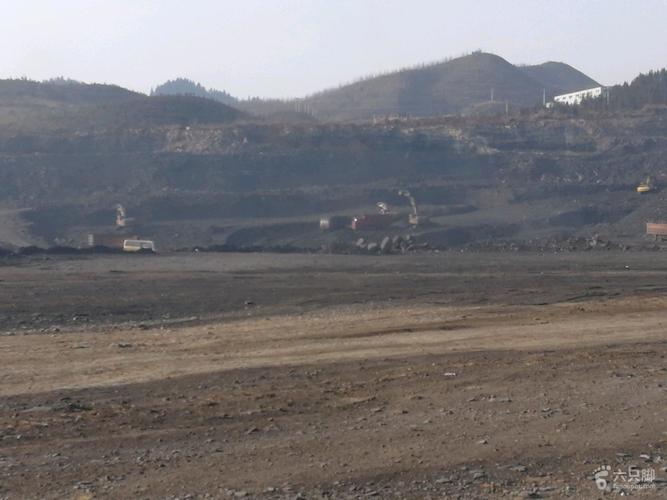 2018-01-15 大厂镇考察露天煤矿_脚印_晴隆县_六只脚