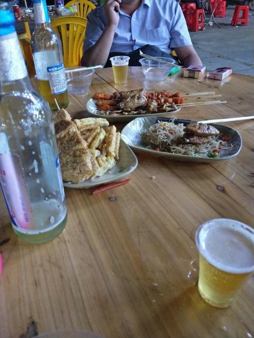 深圳松岗龙门市场:夜宵烧烤摊大不如从前,但是放假生意依然可观