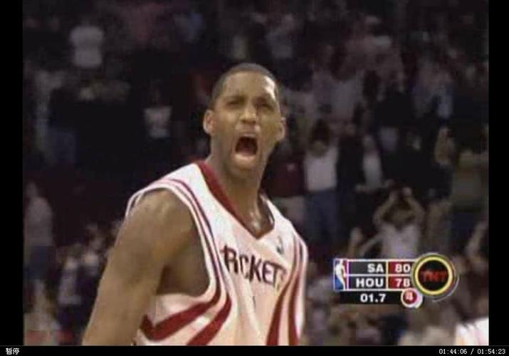 跪求麦迪时刻最后一投慢动作回放以及挥手怒吼图片!要求在一张图片上.