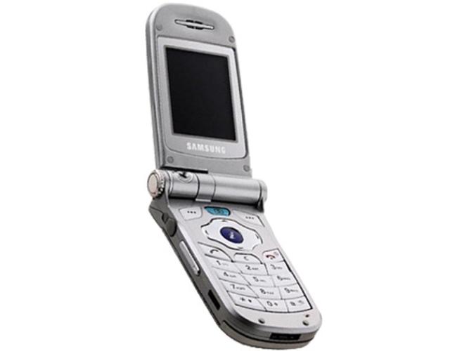 ="/item/samsung">samsung /a> 就开发出了世界上第一款可拍照的手机