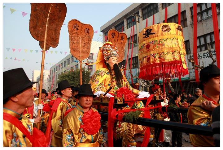 莘塍庙会抬佛