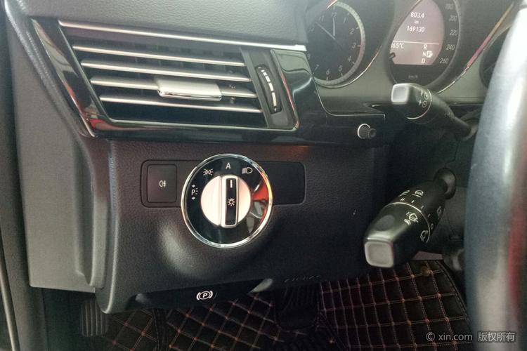 奔驰e级三厢 2009款 3.0 自动 e300时尚型