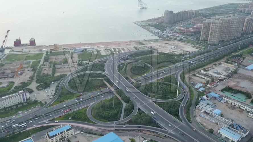 青岛环湾大道青岛交通海边建设中_1920x1080_高清视频素材下载(编号