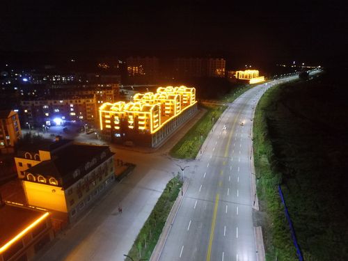 岭东区博爱园小区亮化