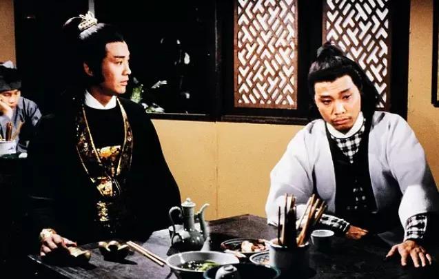 1979年,吴孟达在郑少秋,赵雅芝主演的剧集 《楚留香》中饰演男二号