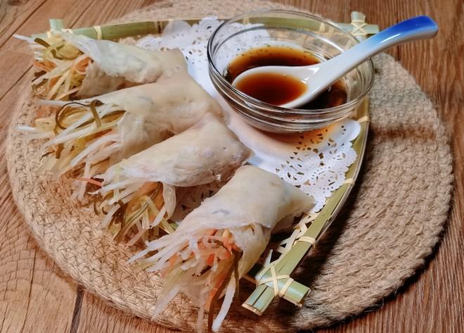 遂宁名小吃—冲          "冲"跟其他地区的春卷可能类似,但在四川