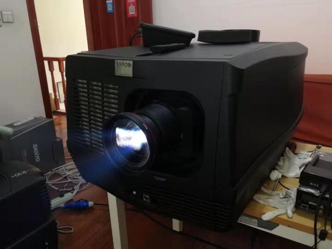 巴可dp1200专业电影放映机投影机2k分辨率