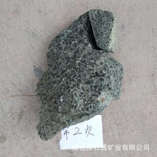 矿山直销 辉绿岩碎石,高速公路用石子,有采矿证