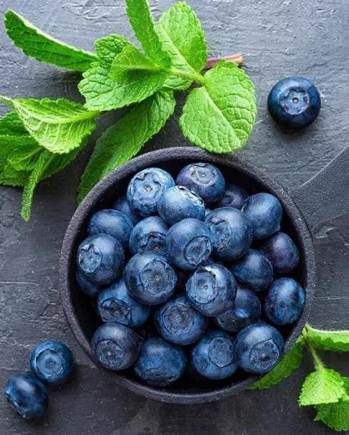 别不信吃蓝莓真的会变美