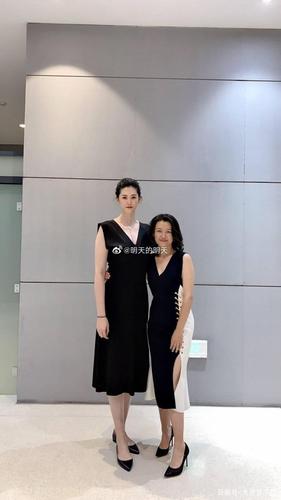 中国女排薛明近照,32岁仍单身,与著名导演离婚,如今