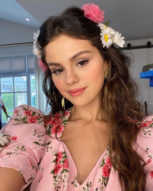 selena gomez 01/17/2021