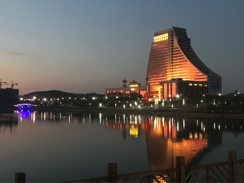 浠水月湖公园景色优美