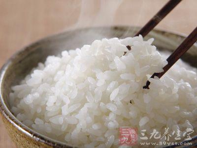 gi值算是不低的食物,选择最后再吃白饭