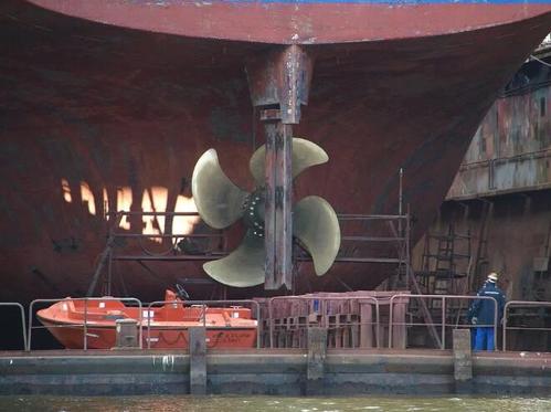 【百科】轮船螺旋桨转动时为何不会进水,它是如何密封的?