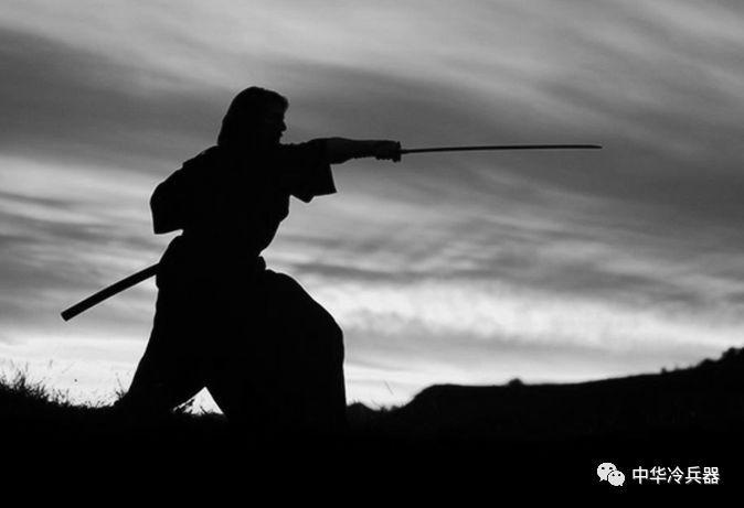 杀人利器让人不寒而栗的日本武士刀