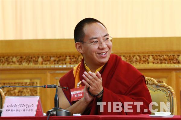 班禅额尔德尼·确吉杰布又添新职:前世责任的今世担当