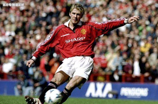 青超联赛再现小贝经典:u15小将中圈吊射破门,网友:青训靠谱