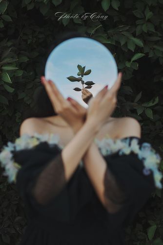 镜子|摄影|人像摄影|chuy左初一 - 原创作品 - 站酷