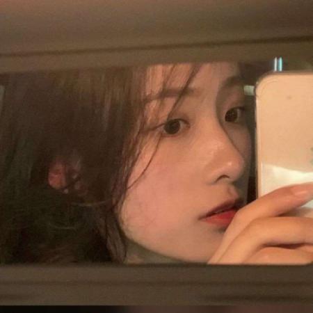 活泼开朗的女生qq头像开怀大笑面带微笑的