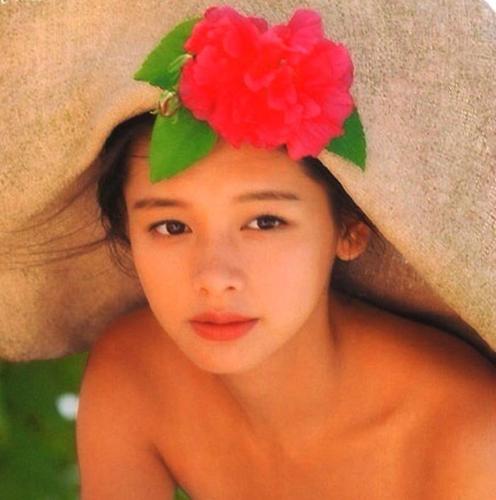 徐若瑄人体艺术(徐若瑄18岁之前照片)