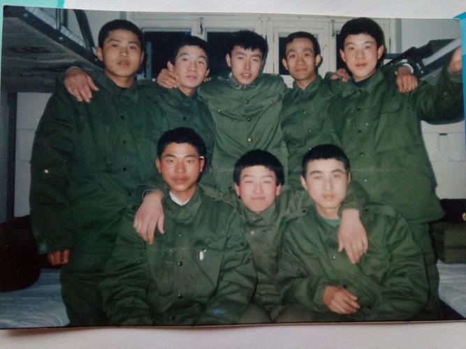 辽宁省大石桥市81171部队94分队留念 联系电话:18698881480