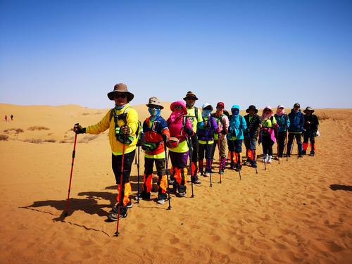 云浮市徒步登山协会远征腾格里沙漠纪实