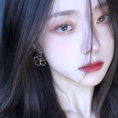 16岁漂亮女头像真人