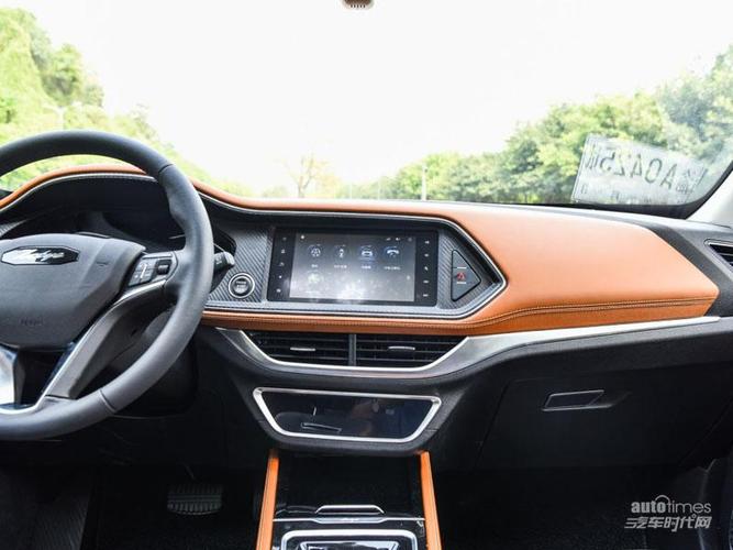 众泰汽车_众泰t300新能源_2018款 ev 旗舰型_内饰图片