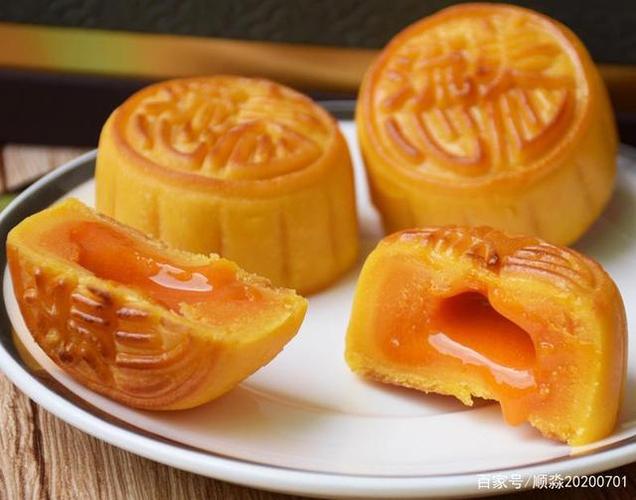 今年中秋你还送月饼嘛,网红流心月饼治愈吃货的嘴,就